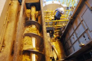 Centro-Sul amplia moagem de cana e acelera produção de etanol