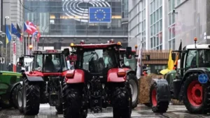 Agricultores franceses bloqueiam portos e rodovias contra acordo UE/Mercosul
