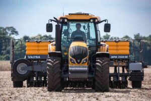Valtra leva inovação e tecnologia de precisão para o Show Rural