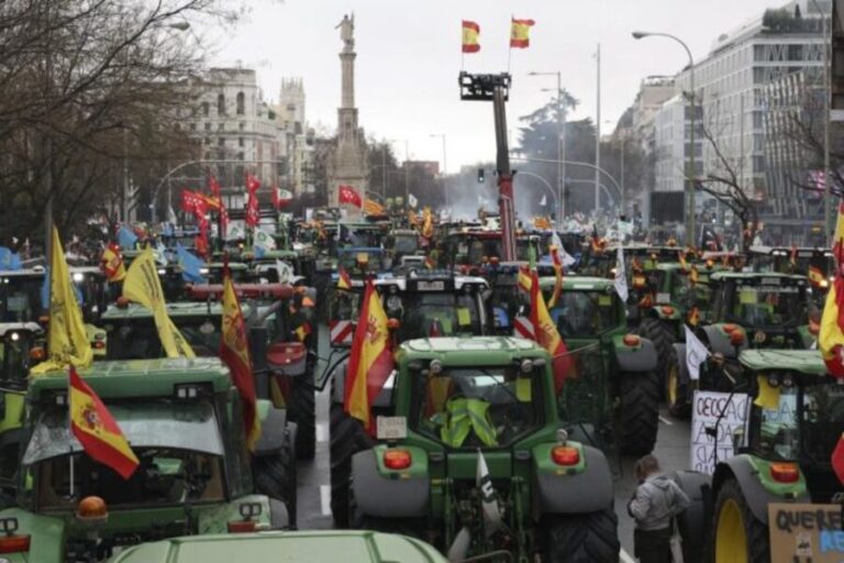 Agricultores paralisam Madrid contra acordo UE-Mercosul