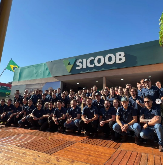 Show Rural Coopavel: Sicoob reforça relacionamento, gera R$ 2,92 bilhões em protocolos e projeta meta de R$ 4 bilhões