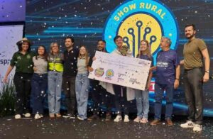 Equipe Feira Fácil vence o Hackathon