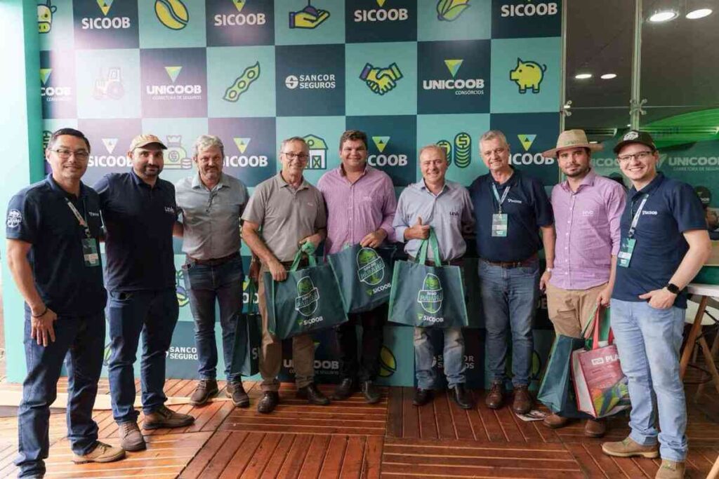 Negócios totais do Sicoob, em três dias, chega a R$ 3,24 bilhões, no Show Rural