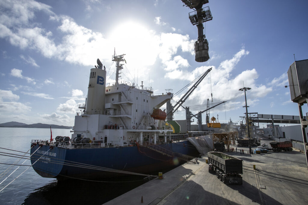 Portos registram salto superior a 300% na movimentação de cevada e malte