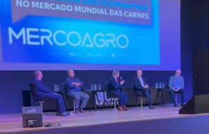 Líderes destacam força das cooperativas no mercado mundial de carnes