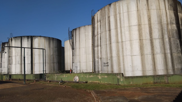 Mapa apreende 7,28 milhões de litros de cachaça 