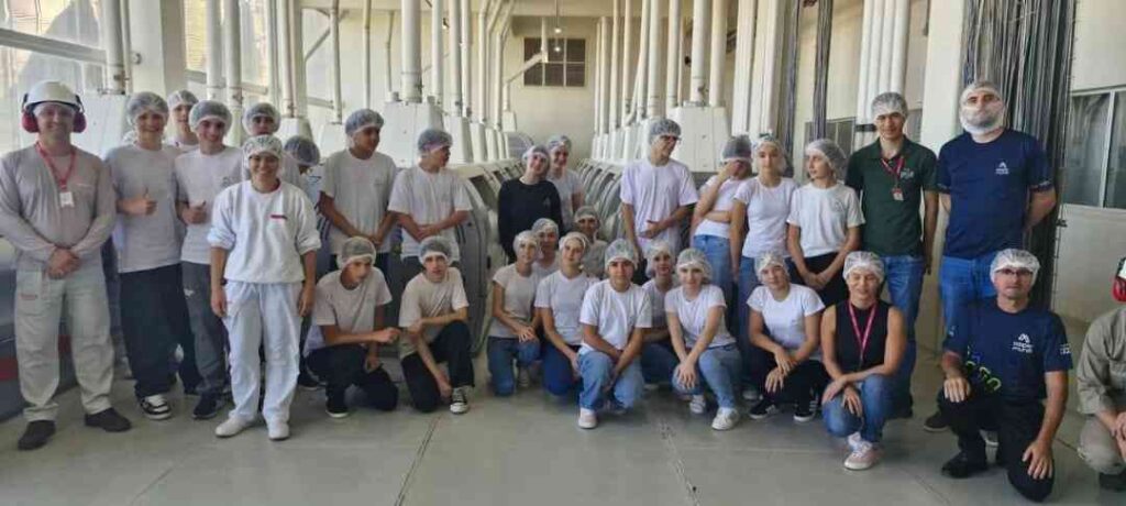 Alunos de curso técnico aprendem mais sobre força do cooperativismo