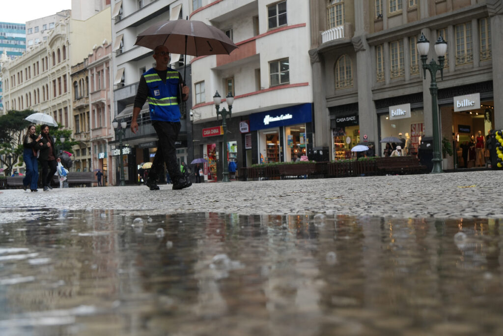 Chuva volta ao Paraná a partir do fim de semana, prevê o Simepar