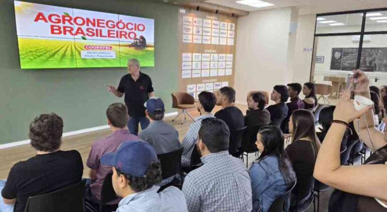 Jovens líderes vêm a Cascavel conhecer a Coopavel