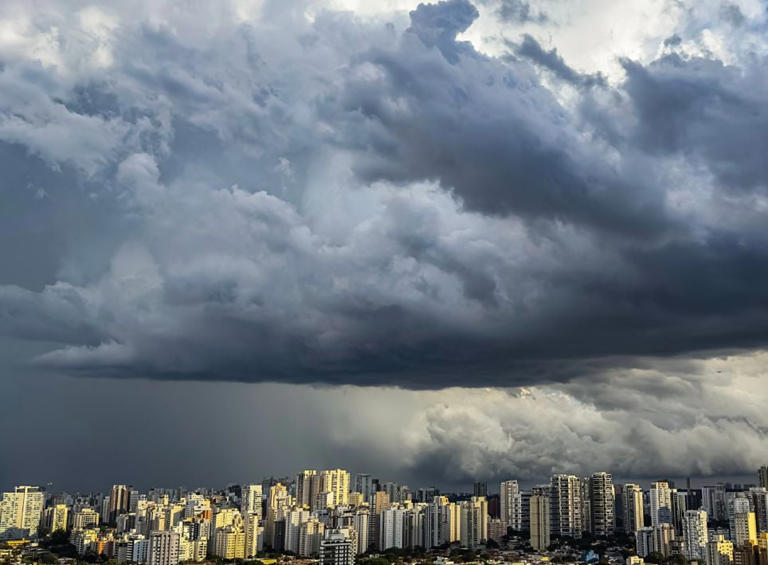 Frente fria traz nova mudança no tempo em 7 estados do Centro-Sul